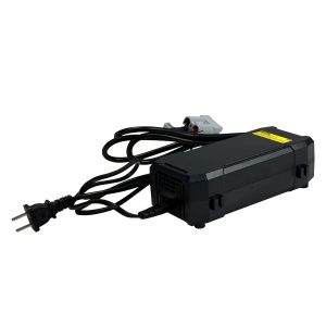 C2420S Cargador de baterías 24 V 20 Ah para TREP15 Surtek